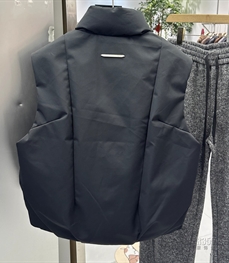 市场上装-马夹-休闲马夹