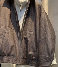 市场上装-皮衣-休闲皮衣