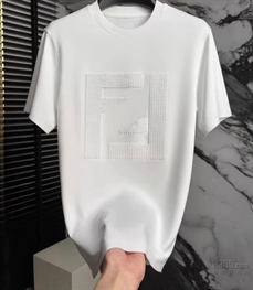 市场上装-T恤-欧货T恤