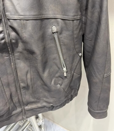 市场上装-皮衣-休闲皮衣