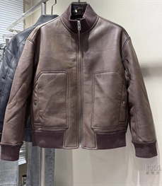 市场上装-皮衣-休闲皮衣
