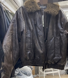 市场上装-皮衣-休闲皮衣