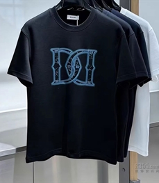 市场上装-T恤-欧货T恤