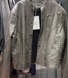 市场上装-皮衣-休闲皮衣