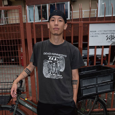 美国《Dead Kennedys x UNDER R》2026秋冬休闲时尚男装